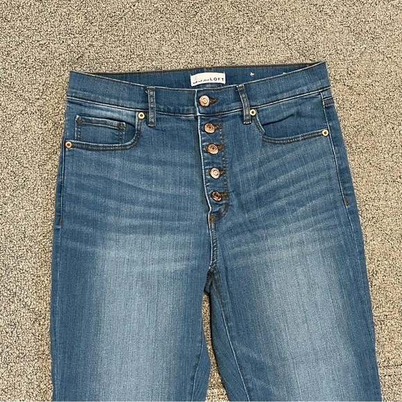 Loft The Kick Crop Denim Jeans Womens Size 27/4 Blue Bootcut Button Fly - Picture 2 of 12